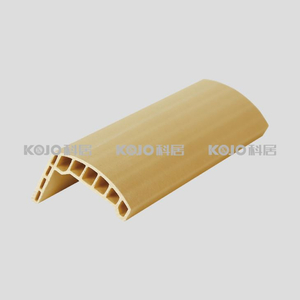 Cadre de porte d&eacute;coratif anti-termites